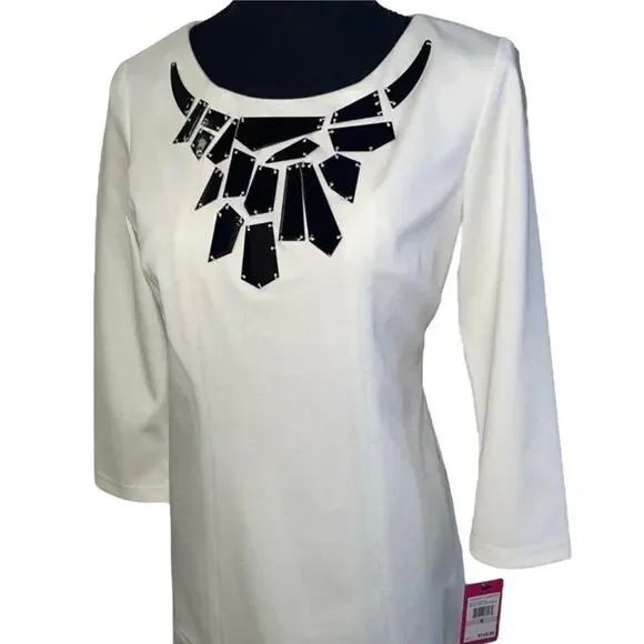 NWT! Vince Camuto Light Cream Shift Dress with Beautiful Neckline - Size 6 - Picture 2 of 8